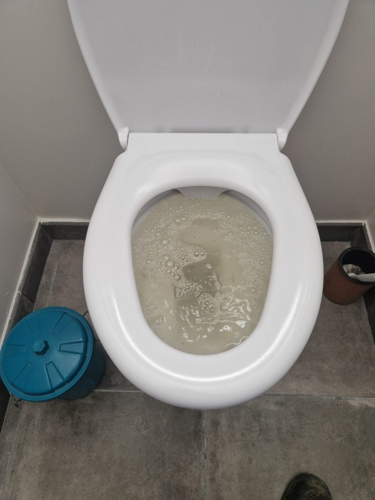 WC Bouché